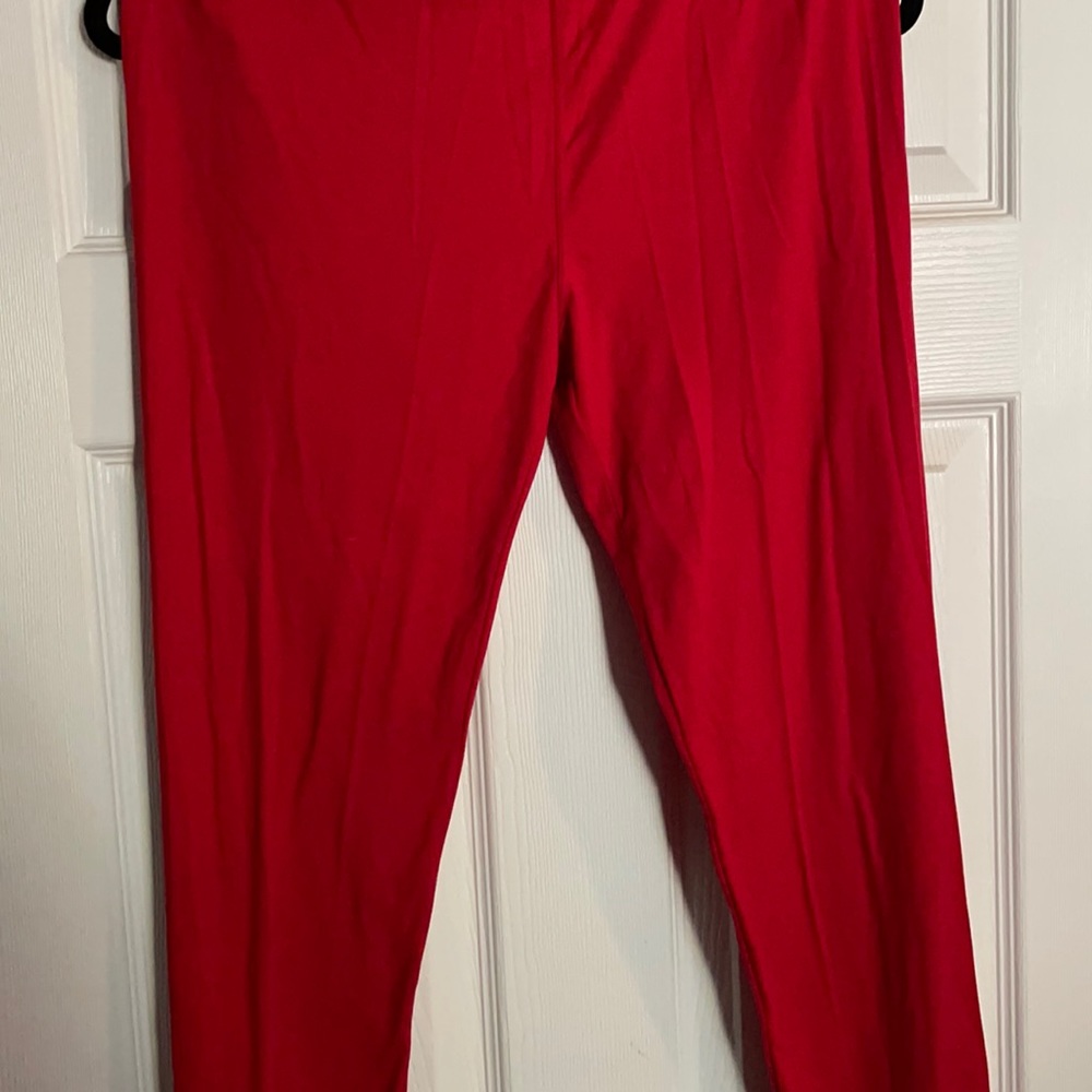 TC leggings true red never worn, no tags